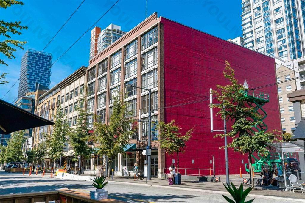 Entire Condo In Heart Of Downtown Ванкувер Екстер'єр фото